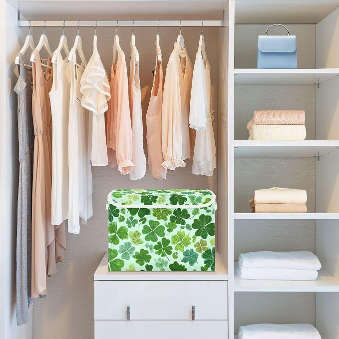 Mint Green Clover Leaf Speckle