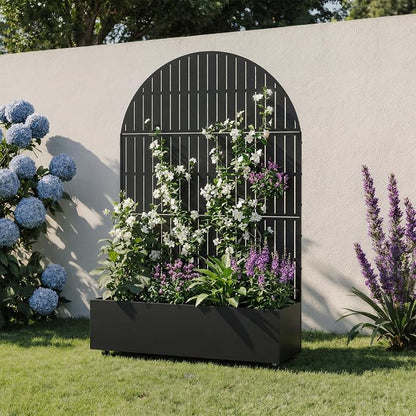 Black-fence-arched